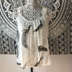 Lightweight Lacey feather tank